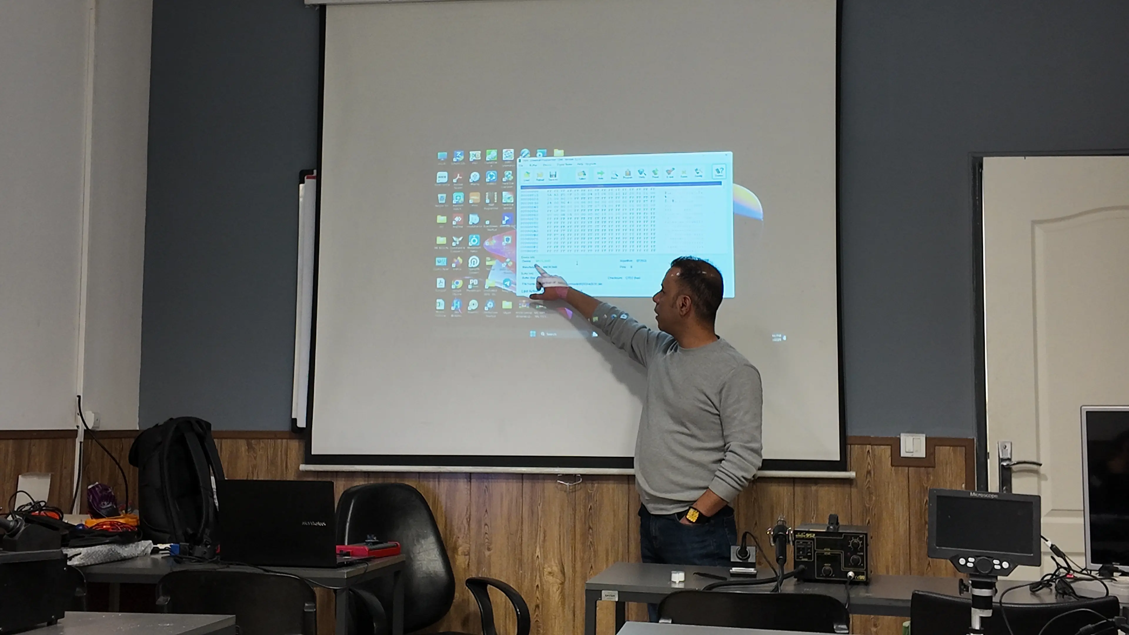 تعمیرات لپتاپ